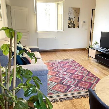 Appartamento Moderno In Tenuta Melloni 安佐拉德莱米拉 外观 照片