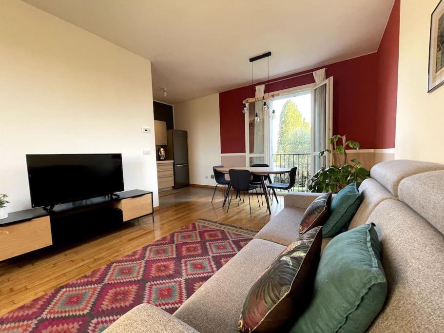 Appartamento Moderno In Tenuta Melloni 安佐拉德莱米拉 外观 照片